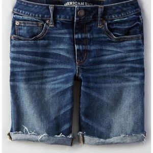 American Eagle Women's Blue Slouchy Bermuda short